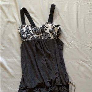 Lululemon tank top size size 4